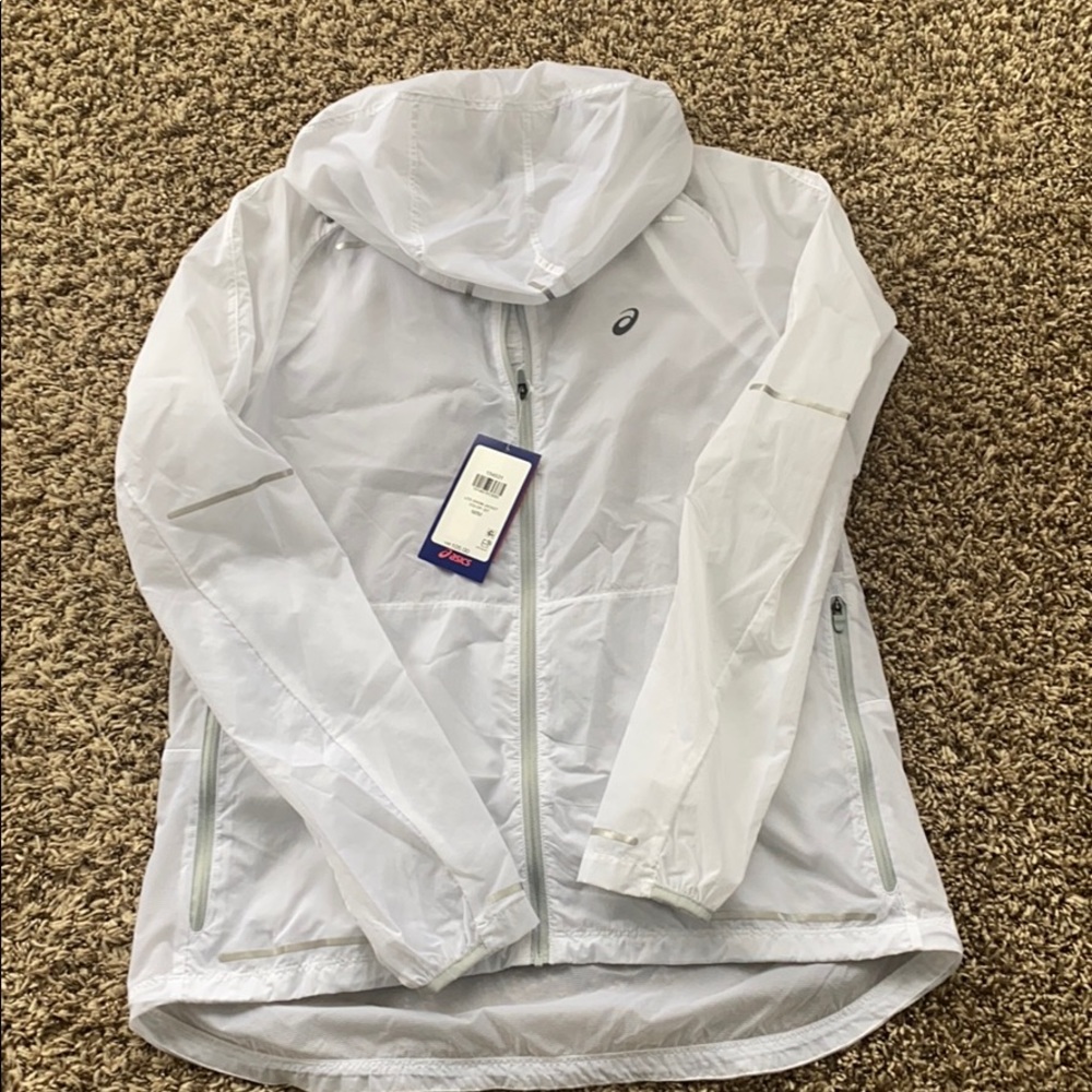 ASICS light weight wind breaker